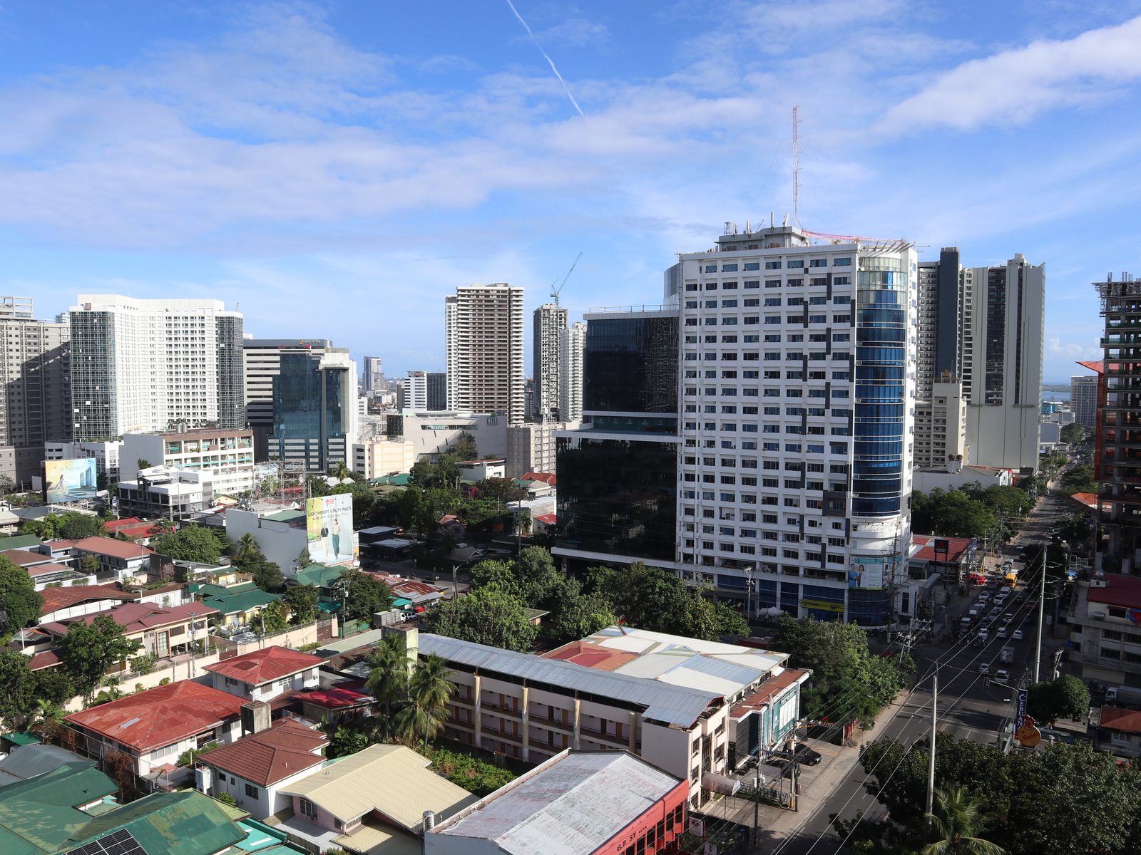 Towers along Gorordo Avenue at Cebu Business Park